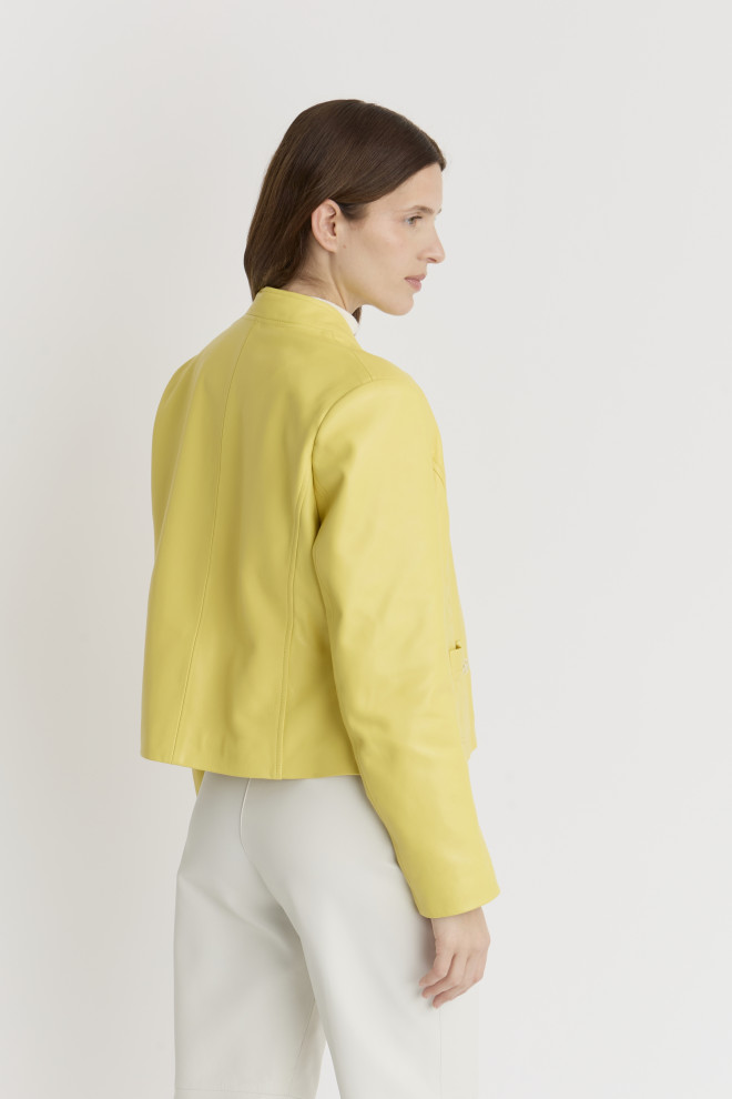 Jaune